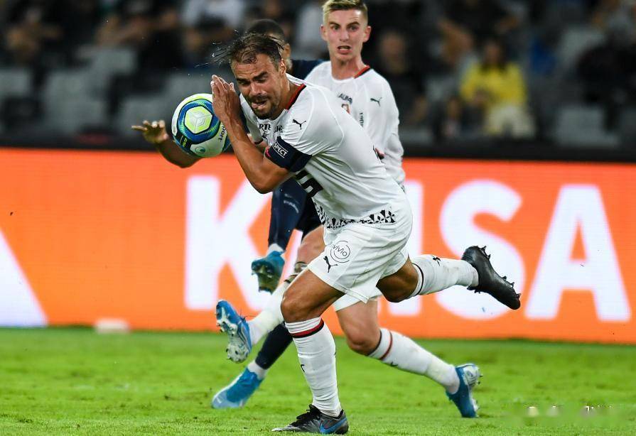 法甲：雷恩主场对阵巴黎圣日耳曼，临时主帅带队迎战七连胜榜首巴黎，比分预测赛事分析